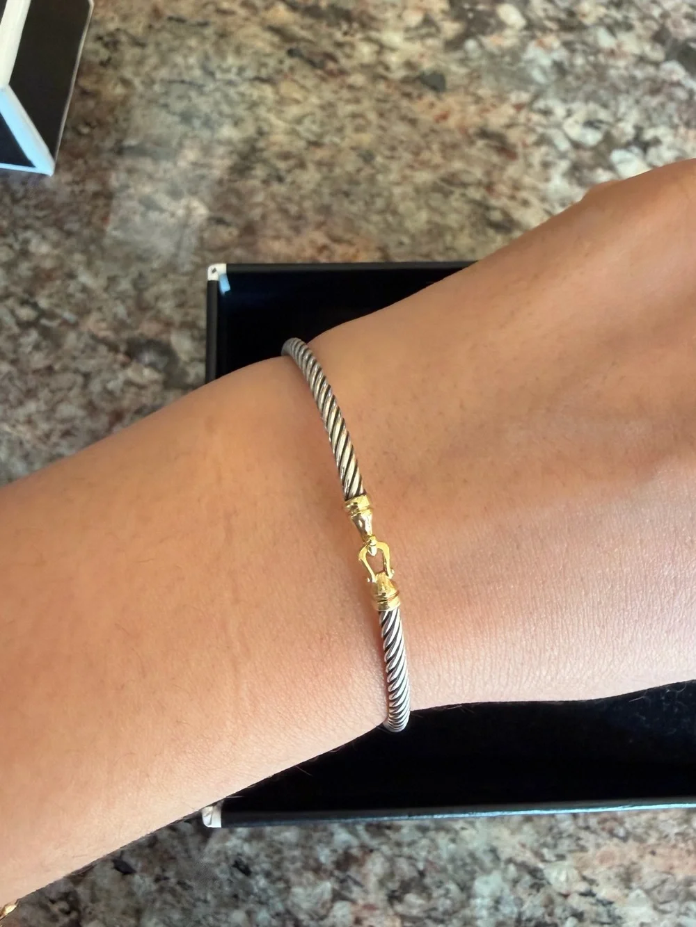 Two tone David Yurman cable bracelet. 2.6 mm. Size small. - Picture 3 of 3